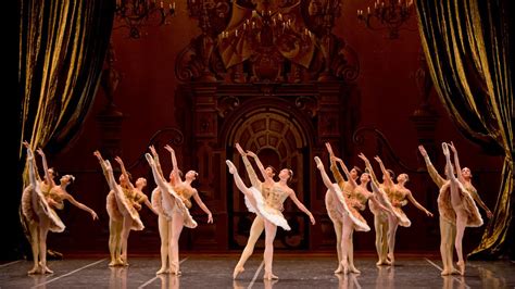 La Compañía Nacional De Danza En El Teatro Real Teatro Real 200 Años 15 16 Youtube