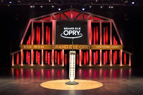 Grand Ole Opry Guided Backstage Tour With Opryland Delta River Flatboat