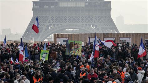 Thousands Protest Across France Against New Vaccine Pass
