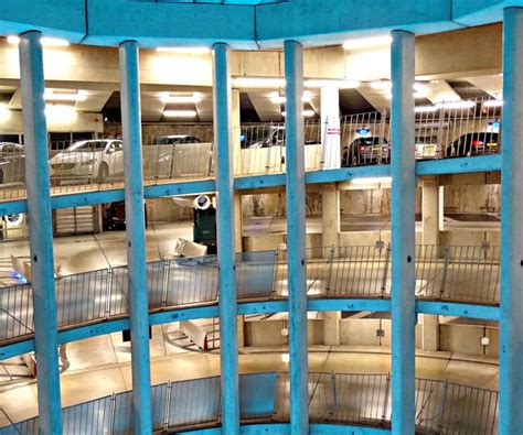 Umowa najmu miejsca garażowego - darmowy wzór z szerokim omówieniem