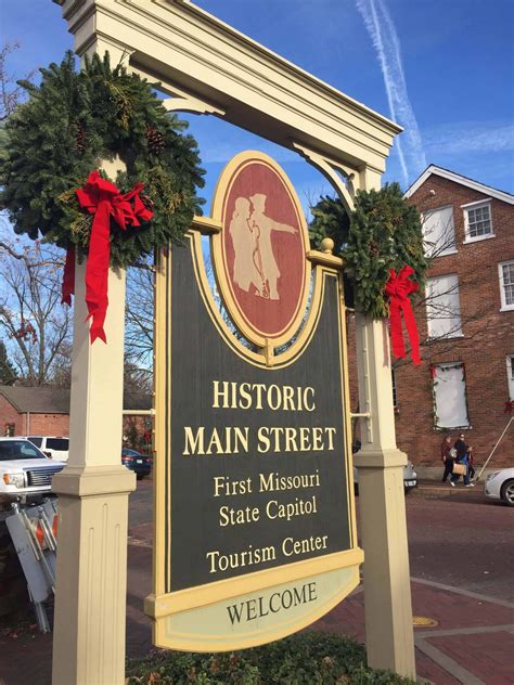 Christmas Traditions St Charles Missouri Passing Down The Love