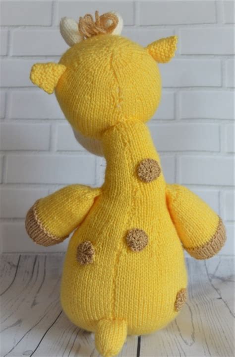 Mar 20, 2015 · free, online animal knitting patterns. Raf the Giraffe Softie Knitting Pattern - Knitting by Post
