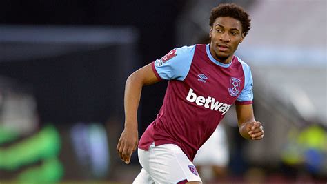 Oladapo Afolayan Joins Bolton Wanderers On Loan West Ham United
