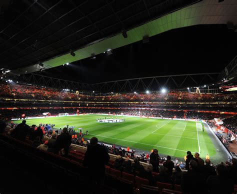 Arsenal stadium was a football stadium in highbury, london, which was the home of arsenal football club between 6 september 1913 and 7 may 2006. 3. Emirates Stadium (Arsenal) Capacity: 60,260 | The 10 ...
