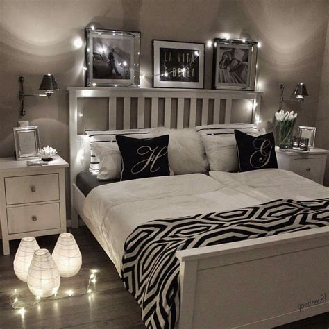Modern Black And Grey Bedroom Decor Inspiration