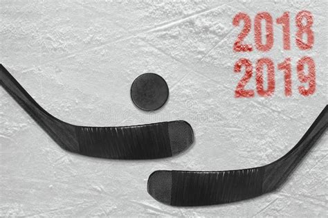 Günstige eishockeyschläger, composite schläger von bauer, warrior und ccm sowie der top neuen high class marke instrike für jeden den richtigen inline und eishockey schläger. 110 Eishockeyfeld Fotos - Kostenlose und Royalty-Free ...