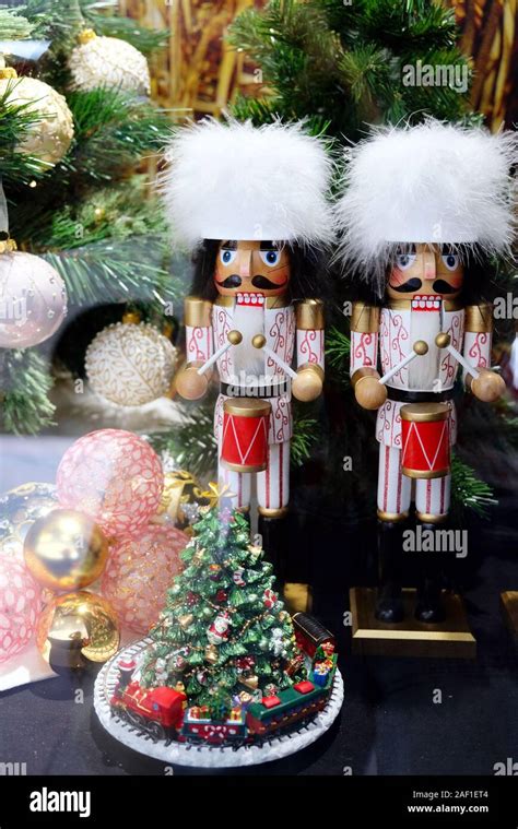 Traditional Christmas Holiday Nutcrackers Figurine Ornament Wooden
