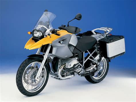 It was about 120 pounds lighter than my then current ride, an r1150rt. 2004 BMW R1200GS motorcycle pictures, insurance information