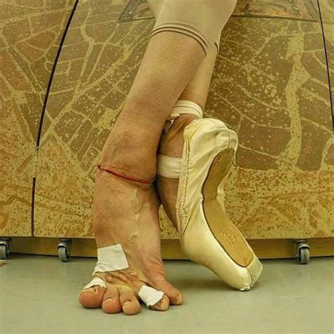 pin by poshy豪華な💋 松本 たかのり on ballet love dancers feet ballet feet ballet dancer feet