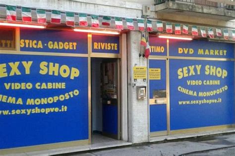 Brit 60 Collapses And Dies In Italian Sex Shop While Watching Porn