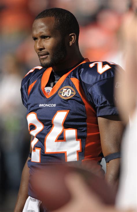 Big crowd shows up as Champ Bailey retires after stellar 