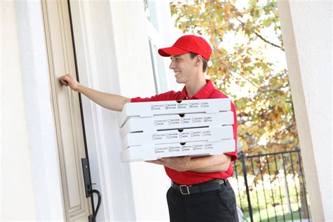pizza delivery man tend 2 bless