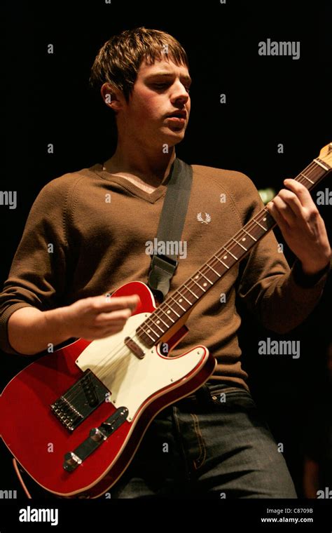 Jamie Cook Arctic Monkeys Hi Res Stock Photography And Images Alamy