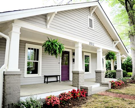 The Front Porch Of The 1920s Bungalow In Charlotte Love The Pop Of