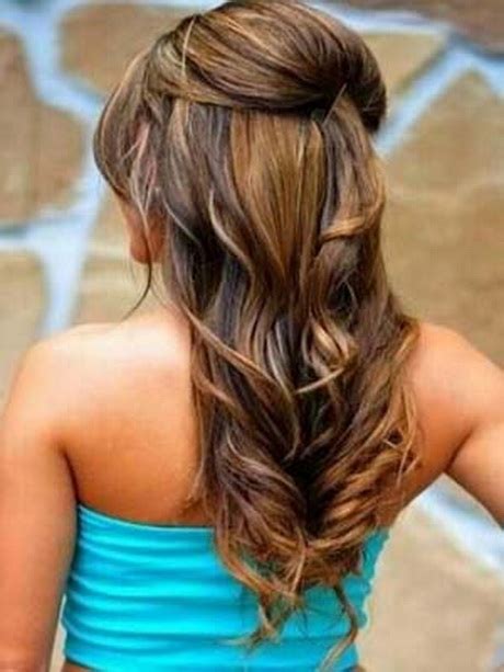 Leave long ringlets loose about the shoulders for a particularly romantic style. Quinceanera hairstyles for short hair