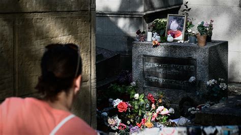 50 Years After His Death Paris Remembers Jim Morrison France 24