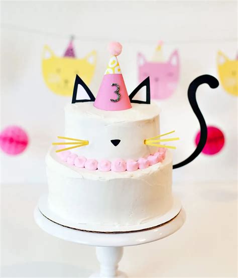Happy Birthday Kitty Cake