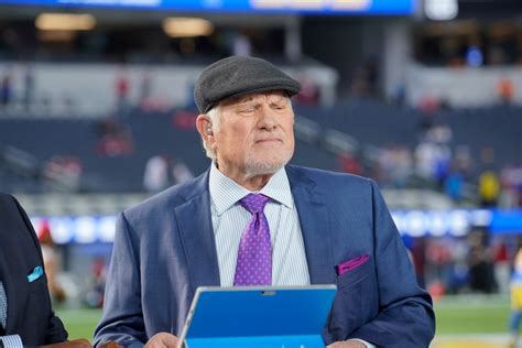 Terry Bradshaw Misses Fox Nfl Show Live From Middle East And Fans Think
