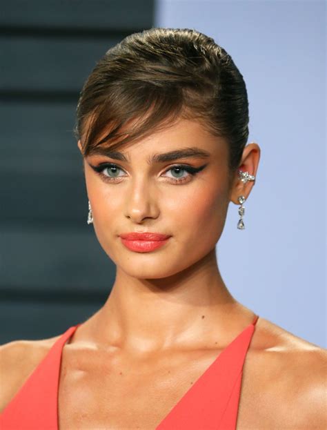 Taylor Hill Interview Beauty And Style Tips Victorias Secret Tease Rebel