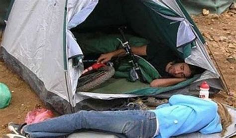20 Of The Funniest Camping Photos Of All Time