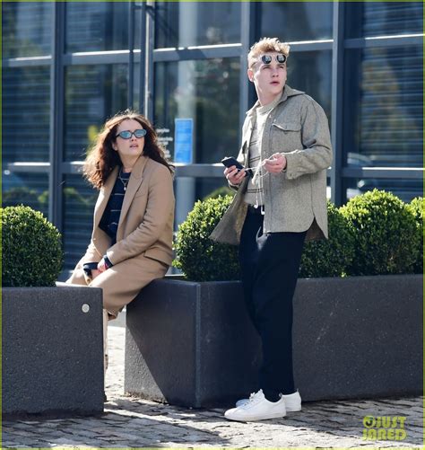 British Actors Olivia Cooke And Ben Hardy Are Dating See The Kissing