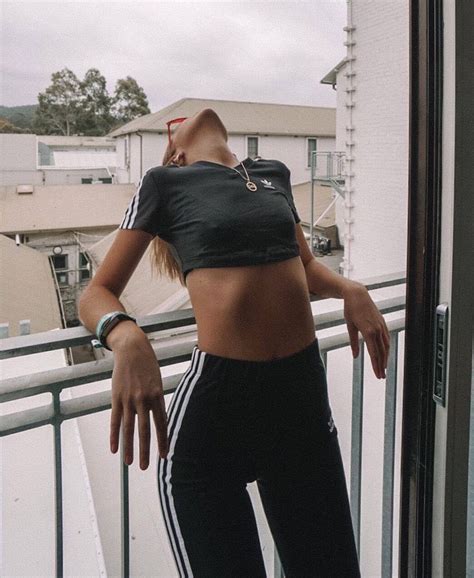 𝚙𝚒𝚗 𝚖𝚊𝚍𝚍𝚒𝚒𝚎𝚕𝚒𝚜𝚎 Thin Girls Sporty Outfits Body Goals Skinny