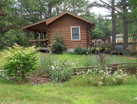 Jacks Log Cabin Near Meramec River In Quiet Wooded Setting With Hot