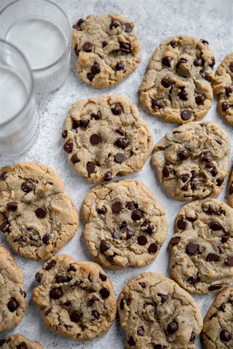 Thick And Chewy Chocolate Chip Cookies Brown Eyed Baker