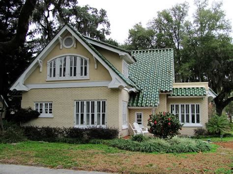 Interesting Love The Tile Roofing Green Roof House Metal Roof