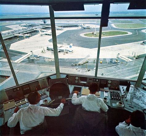 A Visual History Of The Worlds Great Airports Blue Concourse