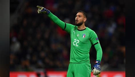 Born 25 february 1999) is an italian professional footballer who plays as a goalkeeper for serie a club milan also as. Donnarumma's Match Shirt, Italy-Liechtenstein 2019 ...