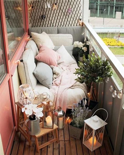 31 Inspiring Summer Apartment Balcony Decoration Ideas In 2020 Apartment Balcony Decorating