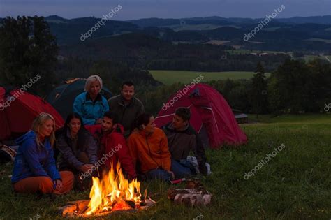 Camping Watching Campfire Together Beside Tents — Stock Photo