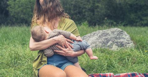 8 things every breastfeeding mom really means when she says she s touched out