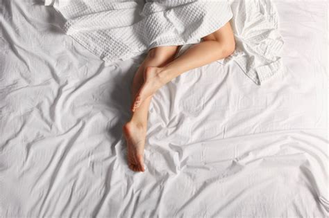 The Whole Health Benefits Of Sleeping In The Nude