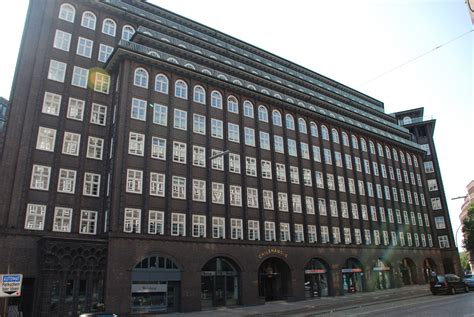 *wohnen in., im gebotsverfahren einfamilienhaus in zentraler lage Seitenansicht Chile Haus Hamburg - Foto im Hamburg Web