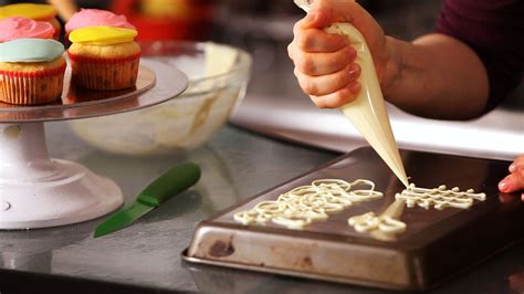 5 Cake Hens Night Ideas Perth