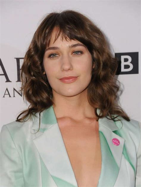 51 Sexy Lola Kirke Boobs Pictures Will Make You Gaze The Screen For