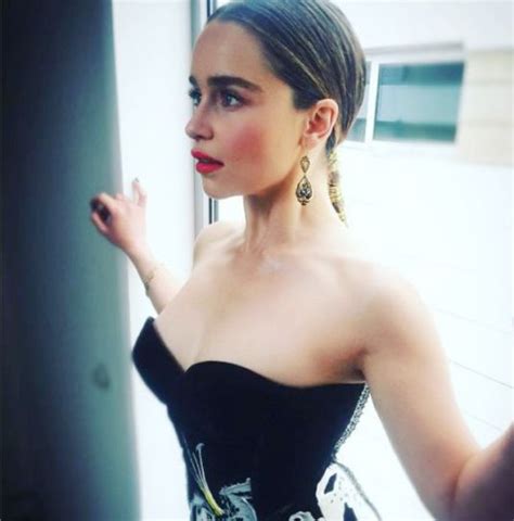 Happy Birthday Emilia Clarke 5 Pictures To Prove That The Game Of