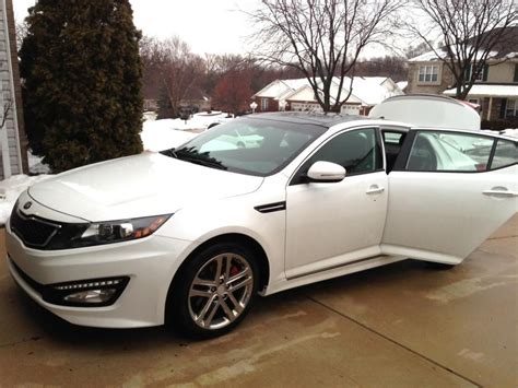 영감은 낯선 것으로부터 the outstanding, the kia k8 the kia k8. @Kia Motors America - Optima | Kia motors, Husband, Stay ...