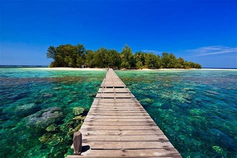 pantai  indonesia  gak kalah indah  maldives