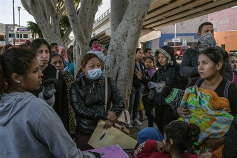 Federal Judge Blocks Trumps Proclamation Targeting Some Asylum Seekers The New York Times