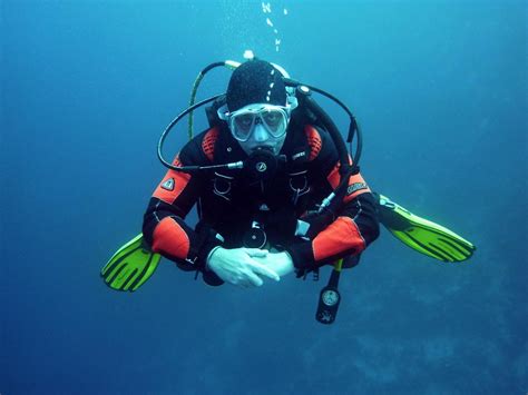 Chris Elliotts Final Padi Rescue Diver Training Jeffs Diving World