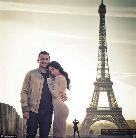 Johnny Manziel Poses For Engagement Photo At Eiffel Tower Daily Mail Online