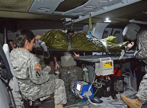 Realistic Training For Flight Paramedics Article The United States Army