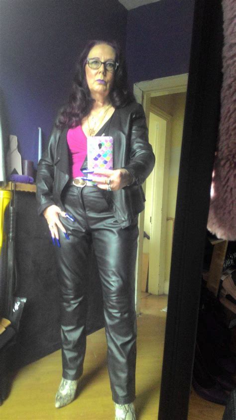 Reina Leather On Twitter Sexy Older Women Leather Leather Pants