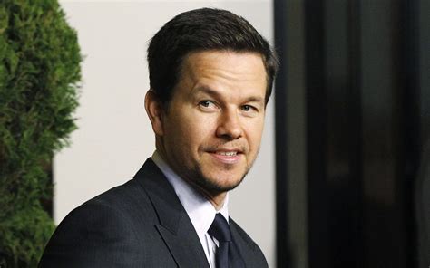Download American Actor Celebrity Mark Wahlberg Hd Wallpaper