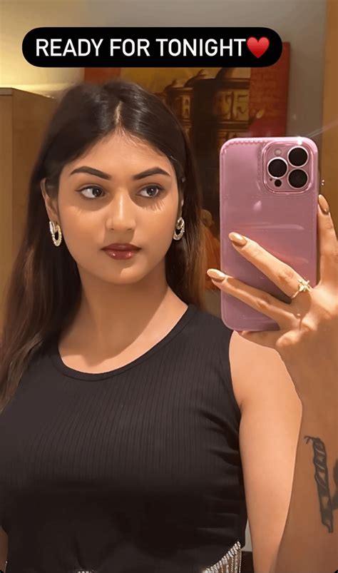 She Is Ready For Service To Give You Best Experience Of Sex 🥵🍌💦 Raditipandit