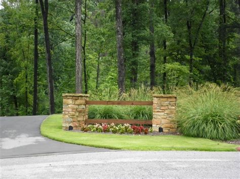 Adorable 15 Most Popular Driveway Landscaping Design For Your Home