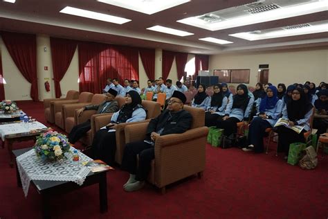 Mahkamah syariah negeri selangor, tingkat 5 & 6, bangunan sultan salahuddin abdul aziz shah, persiaran pegawai, seksyen 5, 40000 shah alam jabatan kehakiman syariah negeri sembilan, jalan dato' hamzah, 70000 seremban, negeri sembilan tel EKSA: LAWTAN KE JABATAN KEHAKIMAN SYARIAH NEGERI JOHOR